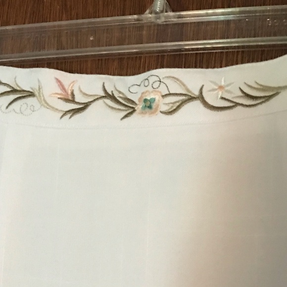 Executive Collection White Suit with Jacket and matching skirt, peach embroidery - Picture 8 of 8